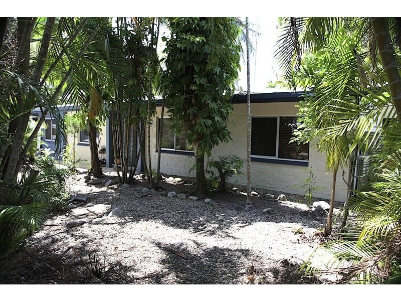 145 Trinity Beach Road, Trinity Beach QLD 4879