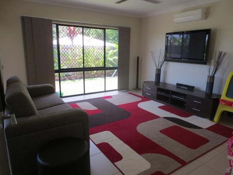 27 Ainscow Drive, Bentley Park QLD 4869