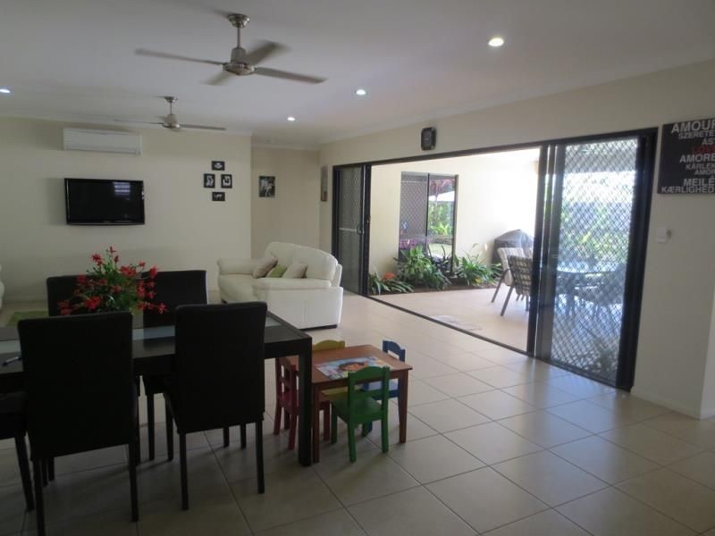 27 Ainscow Drive, Bentley Park QLD 4869