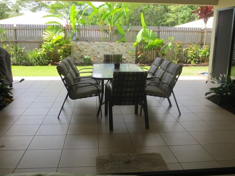 27 Ainscow Drive, Bentley Park QLD 4869