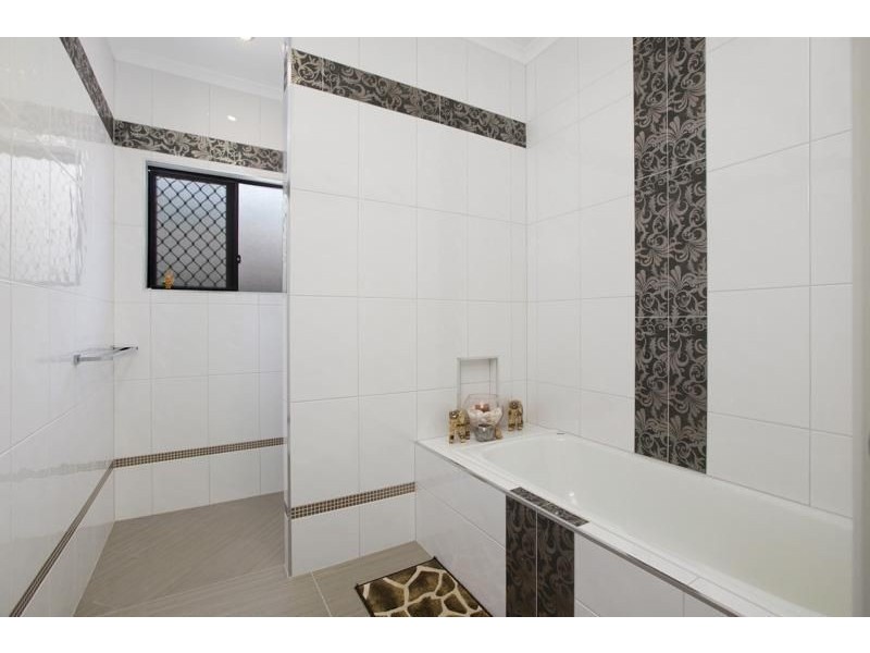 10 Ashwood Circuit, Smithfield QLD 4878