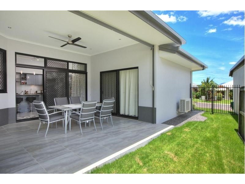 10 Ashwood Circuit, Smithfield QLD 4878