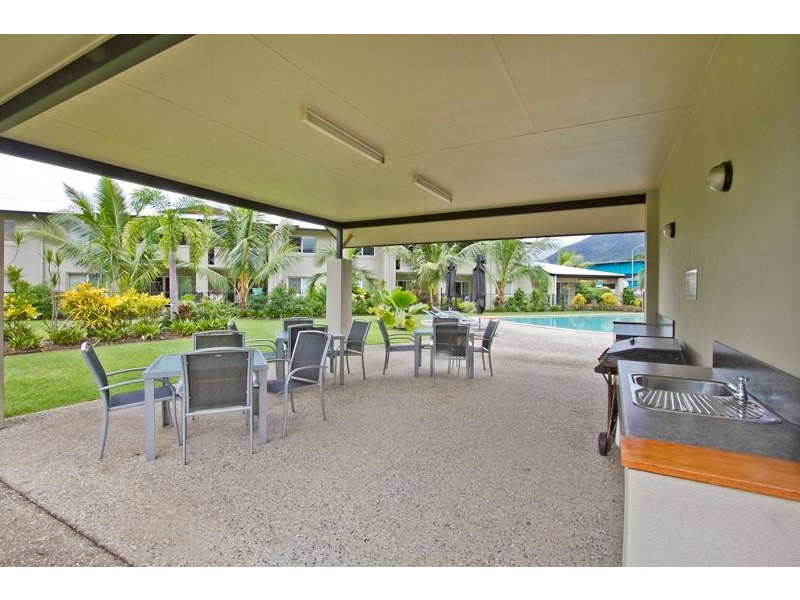 40/1 Ernest St, Redlynch QLD 4870