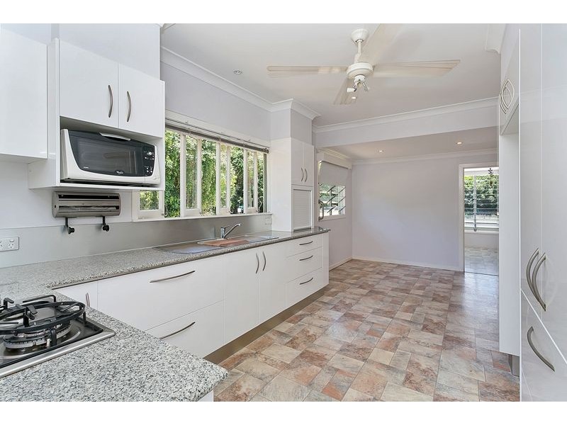 14 16 Maree Street, Freshwater QLD 4870