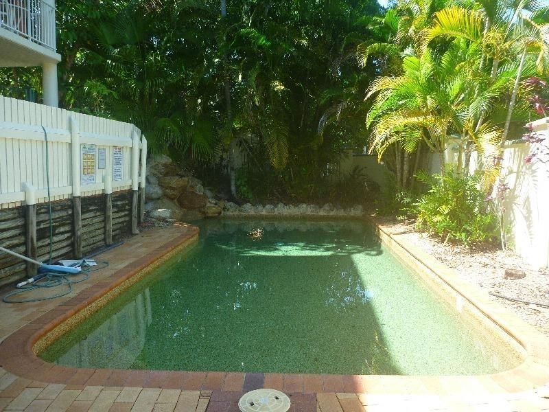 1/98-100 Moore Street, Trinity Beach QLD 4879