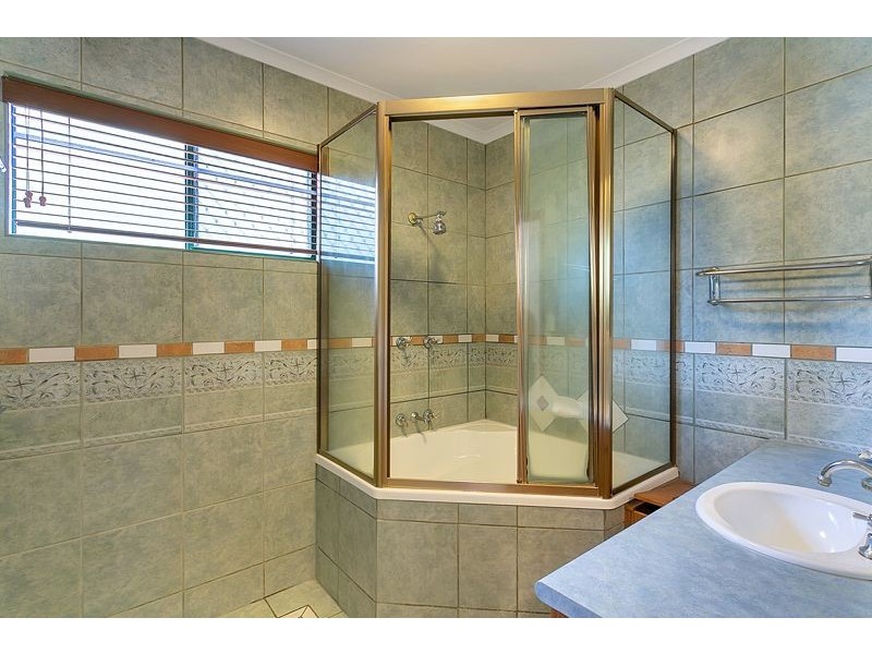 18 Bulimba Crescent, Mount Sheridan QLD 4868