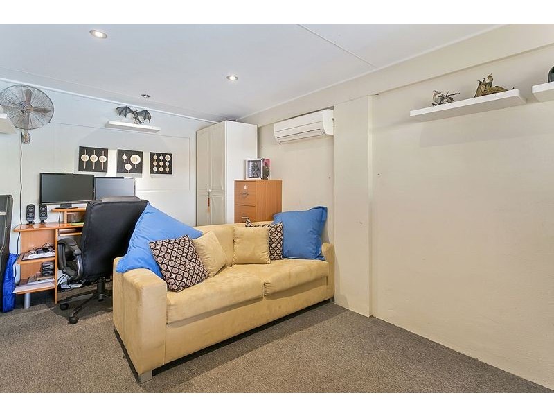 4 Fuscia Court, Mooroobool QLD 4870