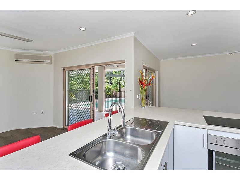 60 Callum Street, Mooroobool QLD 4870