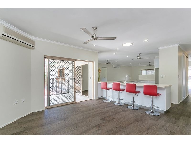 60 Callum Street, Mooroobool QLD 4870