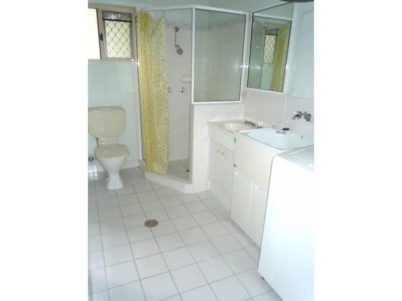 6/150 Pease Street, Manoora QLD 4870