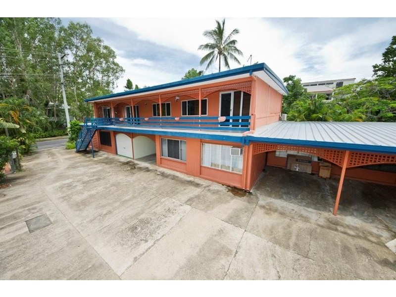 Palm Cove QLD 4879