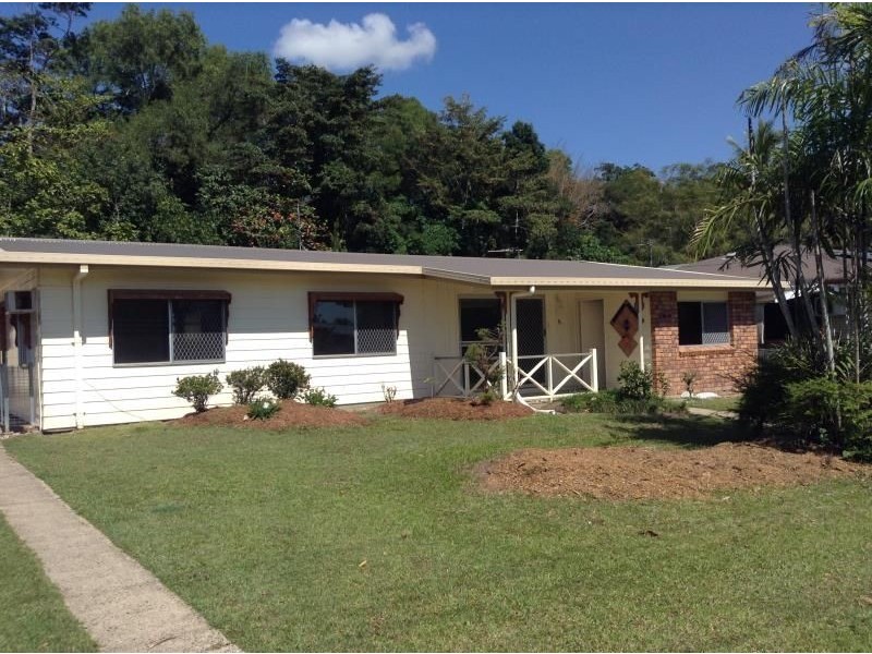 12 Maina Street, Earlville QLD 4870