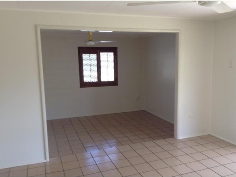 12 Maina Street, Earlville QLD 4870