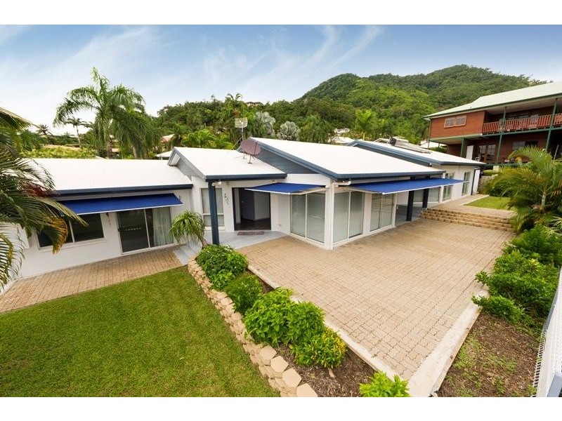 1 Wedelia Court, Mooroobool QLD 4870