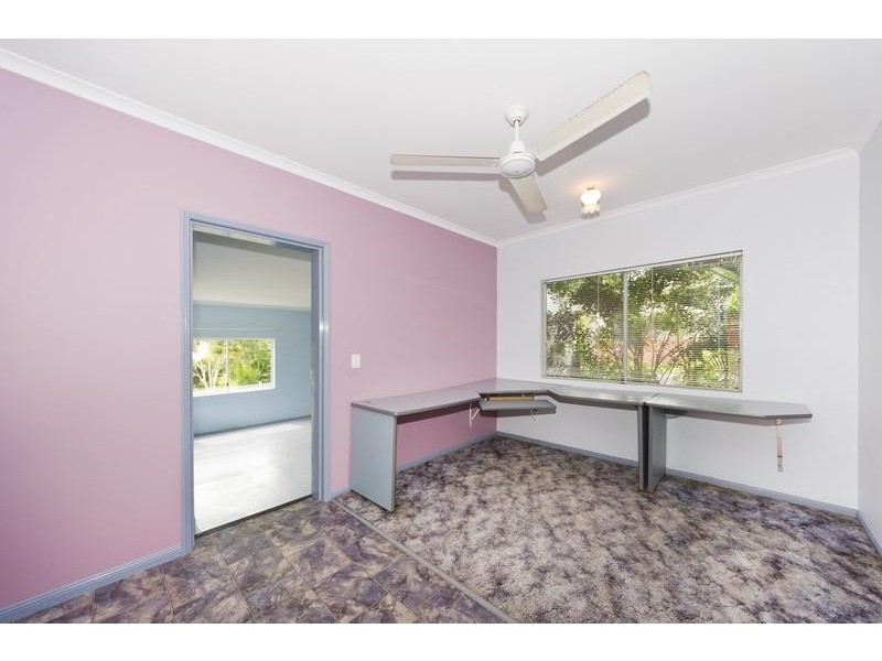 1 Wedelia Court, Mooroobool QLD 4870