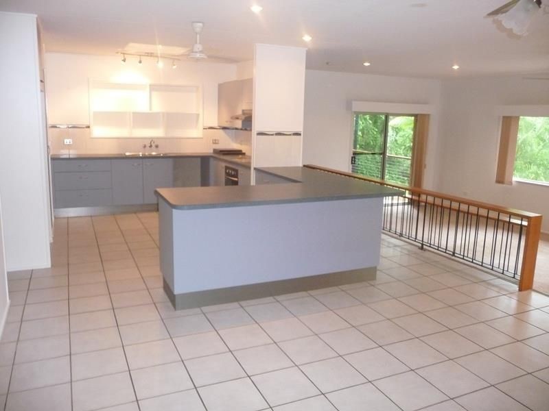 1 Shale Street, Brinsmead QLD 4870