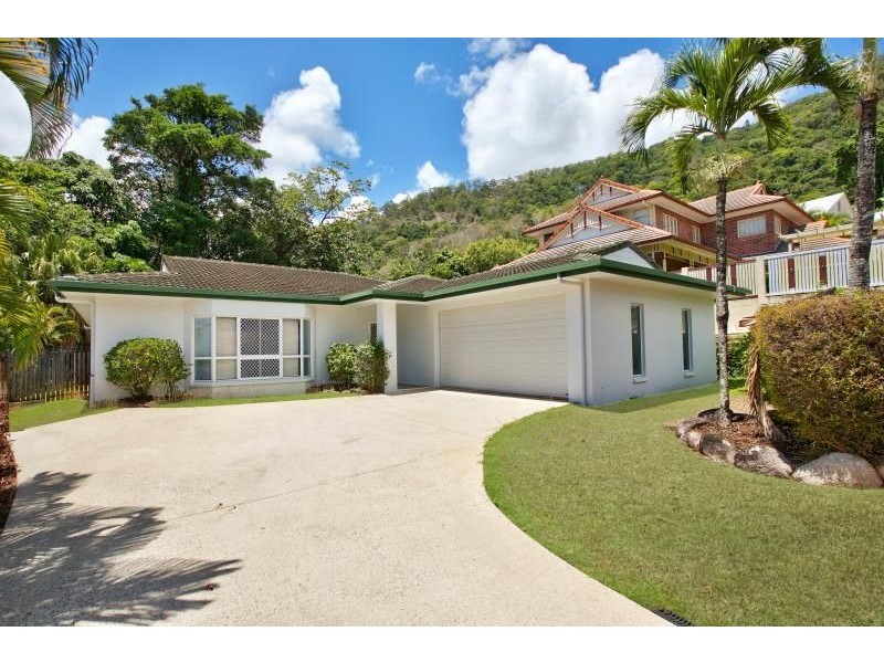 6 Cambanora Place, Mooroobool QLD 4870