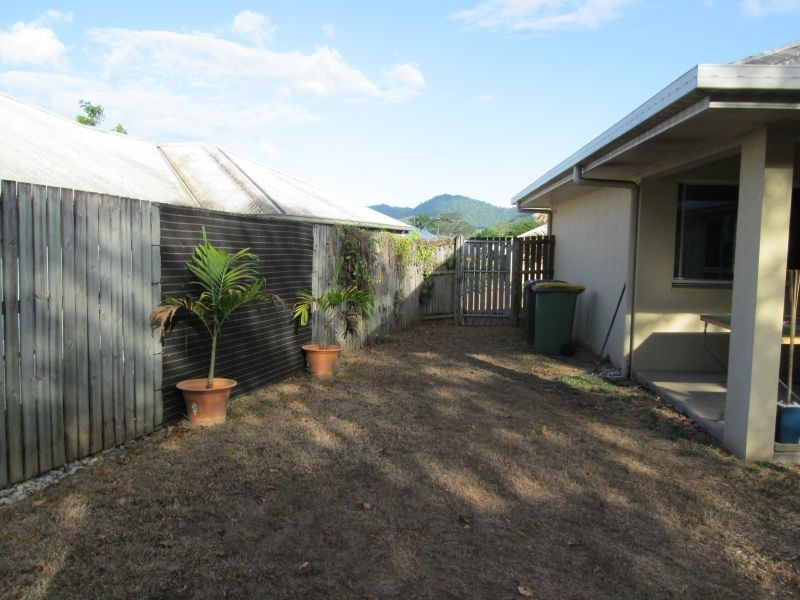 5 Tradewinds Close, Redlynch QLD 4870