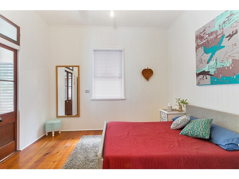 12 Cairns Street, Cairns North QLD 4870