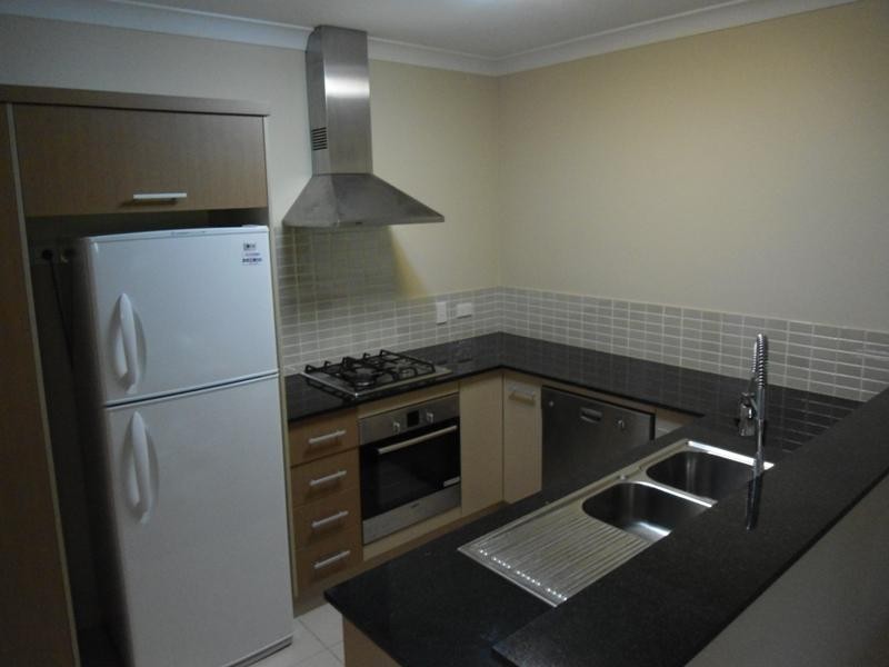 819/13-41 Mann St (AKA 819/12 Gregory St, Westcourt QLD 4870