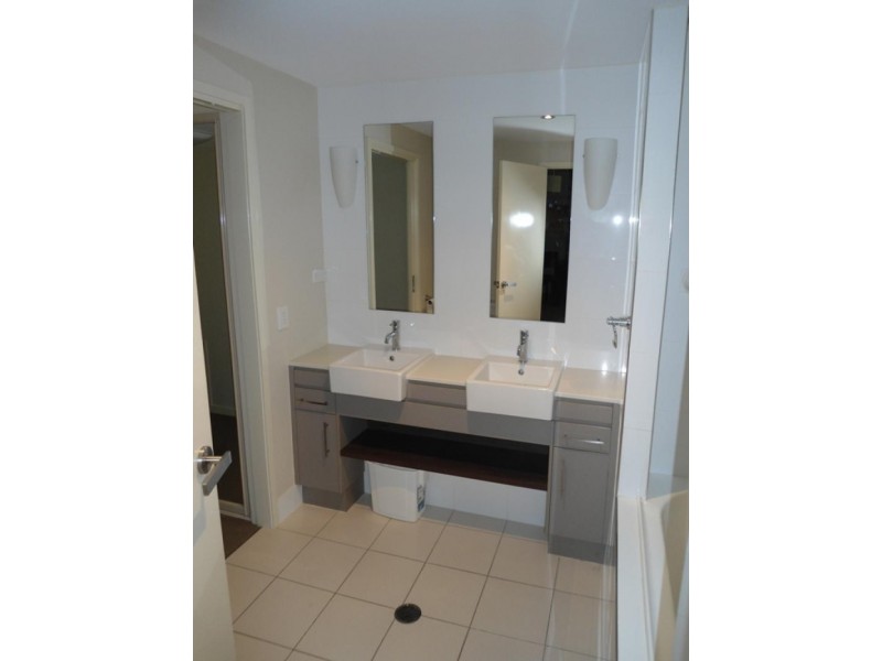 819/13-41 Mann St (AKA 819/12 Gregory St, Westcourt QLD 4870