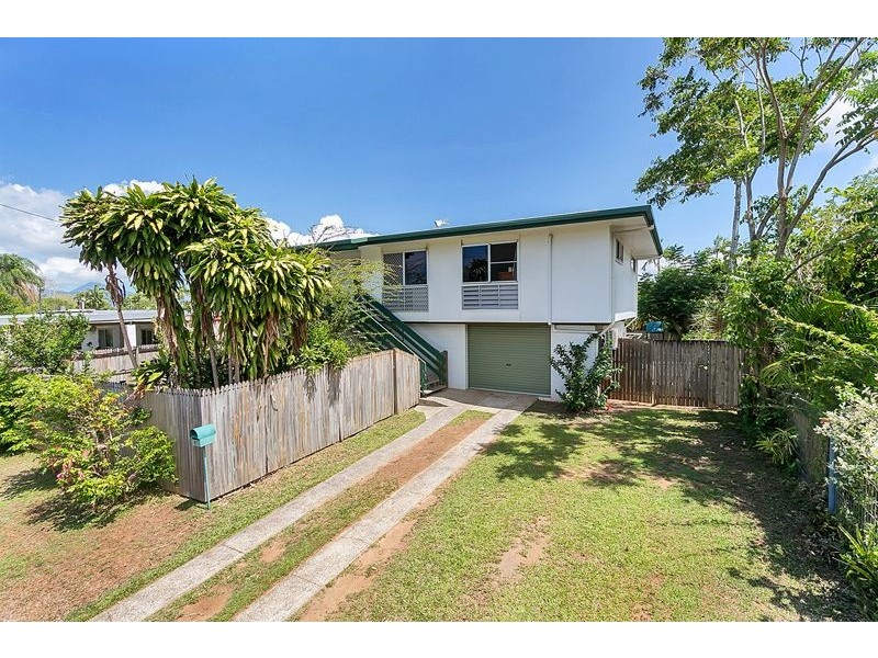 65 Mansfield St, Earlville QLD 4870