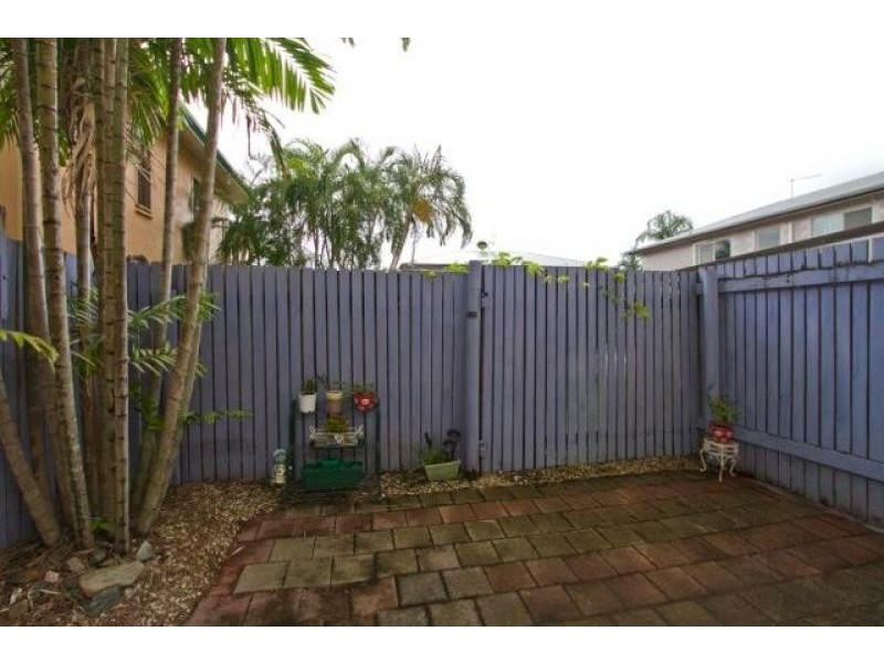 4/2 Grantala Street, Manoora QLD 4870