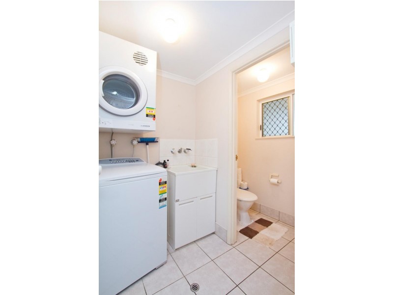 4/2 Grantala Street, Manoora QLD 4870