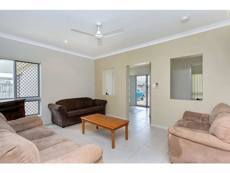 6 Aniston Street, White Rock QLD 4868