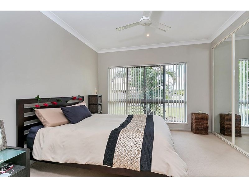 6 Aniston Street, White Rock QLD 4868