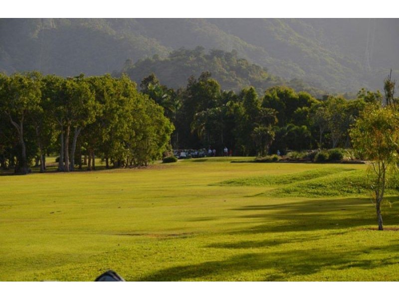 6 Aniston Street, White Rock QLD 4868