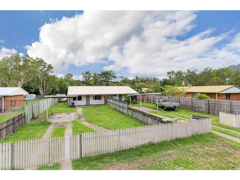 11 Hepburn Street, White Rock QLD 4868