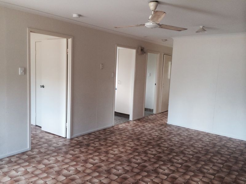 11 Hepburn Street, White Rock QLD 4868