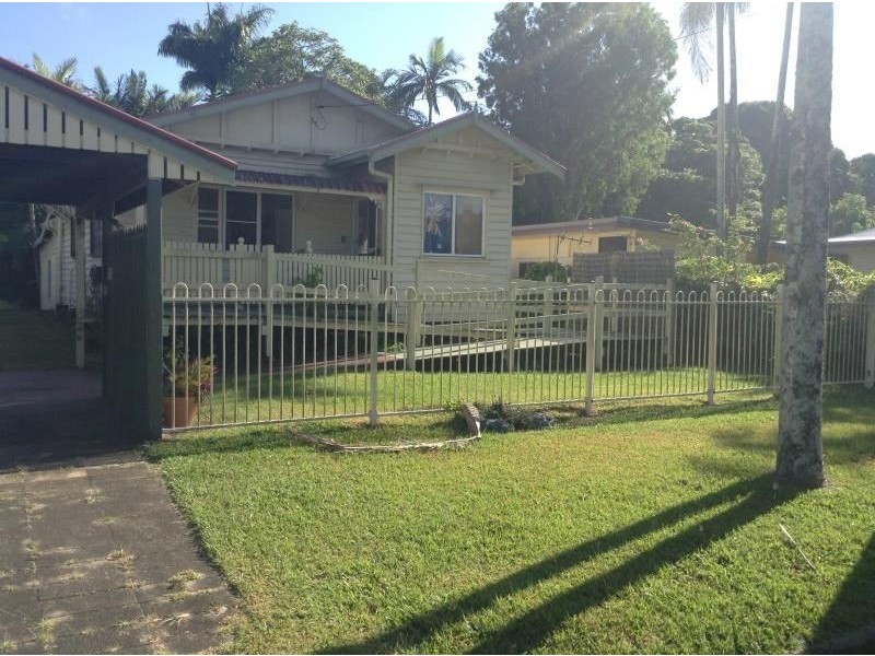 36 Rutherford Street, Cairns North QLD 4870