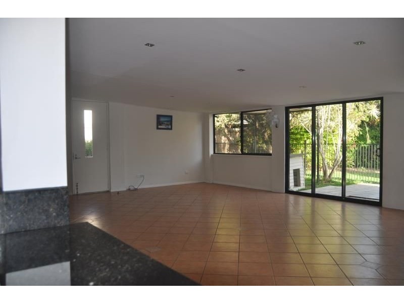 92 Hobson Drive, Brinsmead QLD 4870