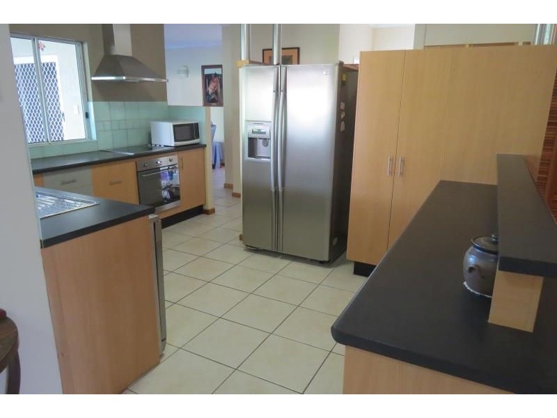 12 Castaways Close, Kewarra Beach QLD 4879