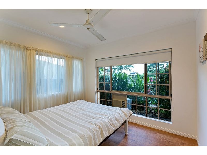 22 Eugenia Crescent, Redlynch QLD 4870