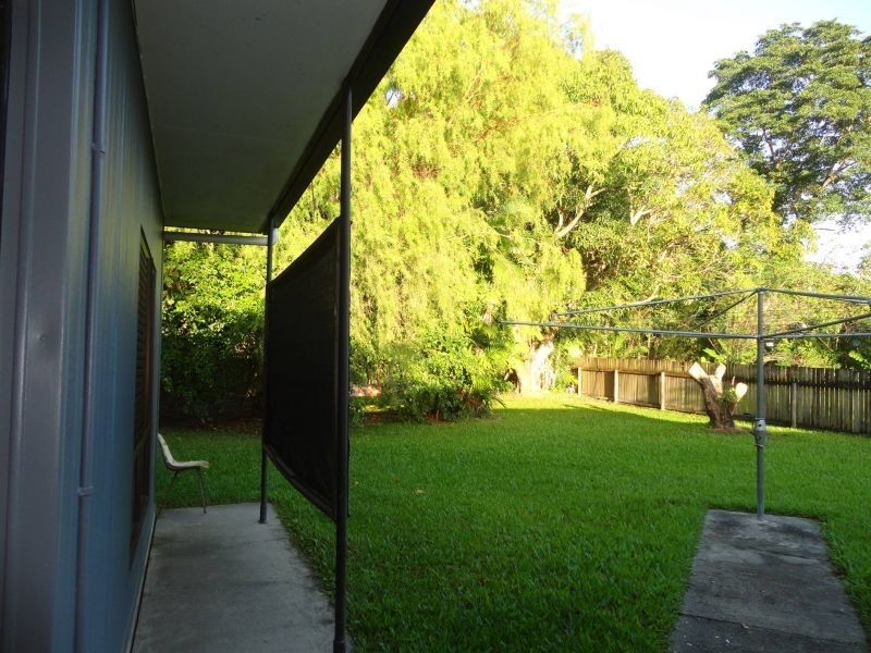 487 McCoombe Street, Mooroobool QLD 4870