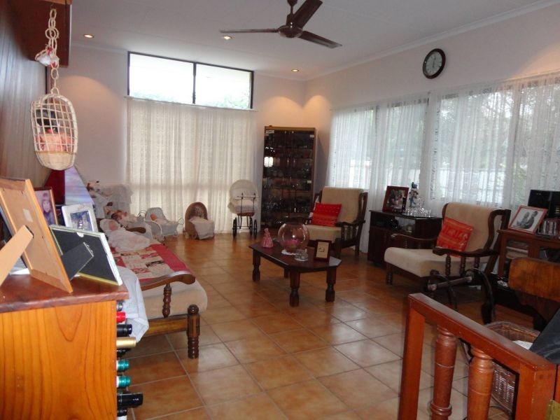 487 McCoombe Street, Mooroobool QLD 4870