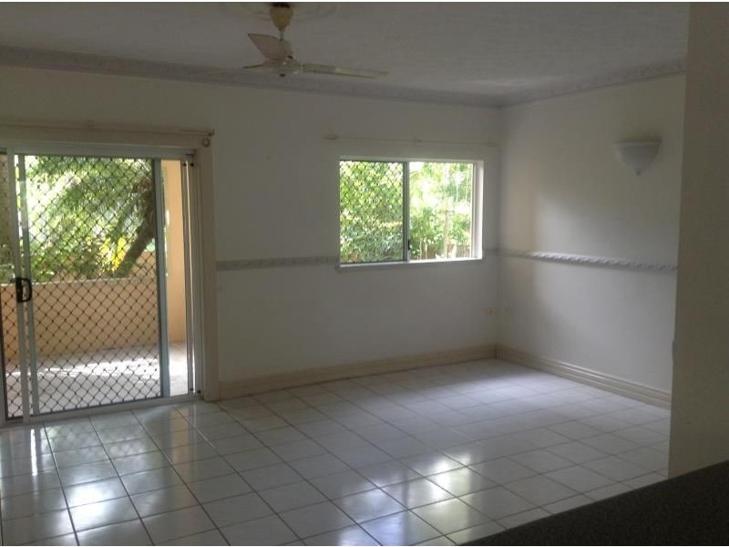 4/11 Springfield Crescent, Manoora QLD 4870