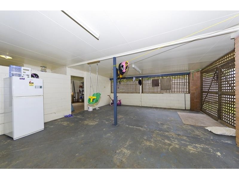 18 Gardenia Court, Mooroobool QLD 4870