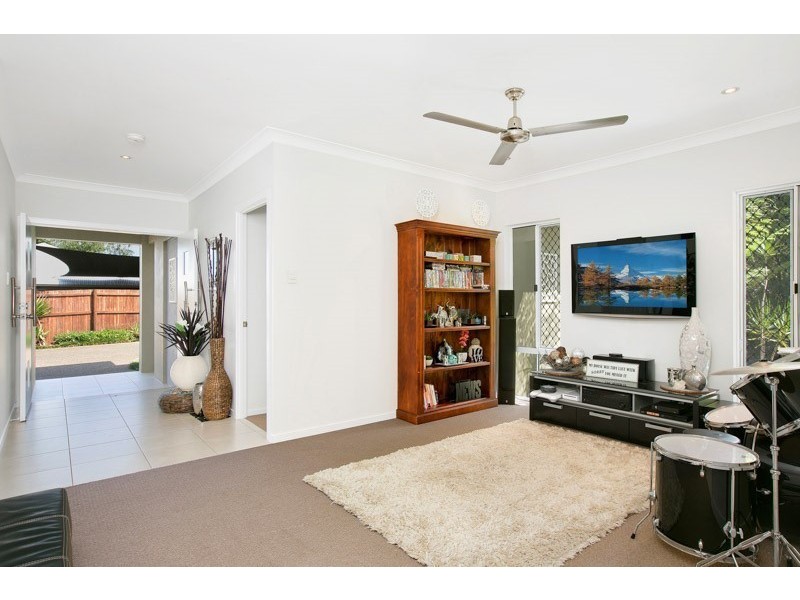 11 Charnley Avenue, Bentley Park QLD 4869