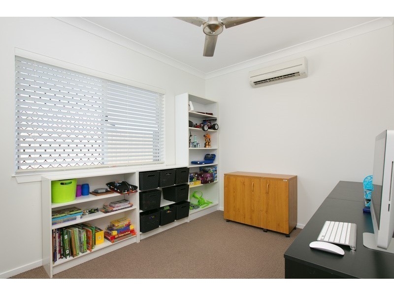 11 Charnley Avenue, Bentley Park QLD 4869