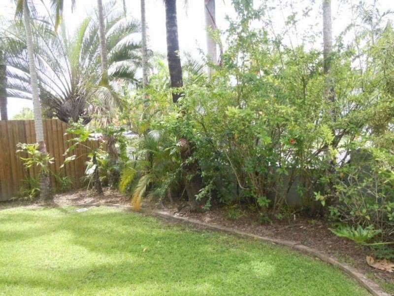 1/2 Springfield Crescent, Manoora QLD 4870