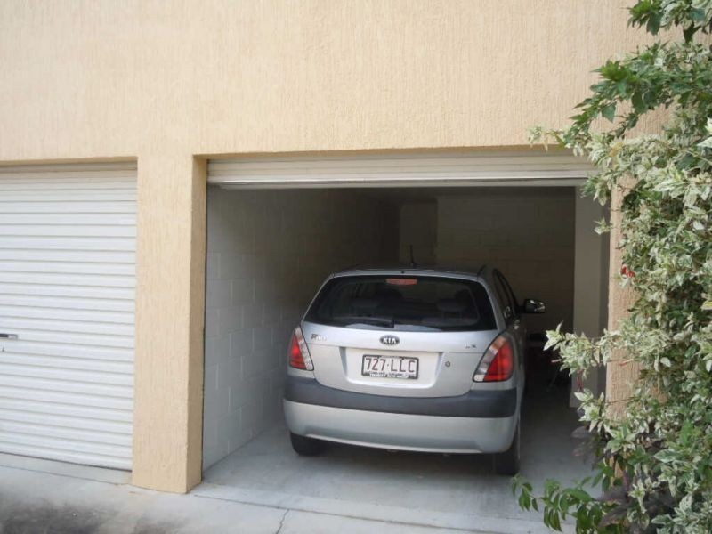 1/2 Springfield Crescent, Manoora QLD 4870