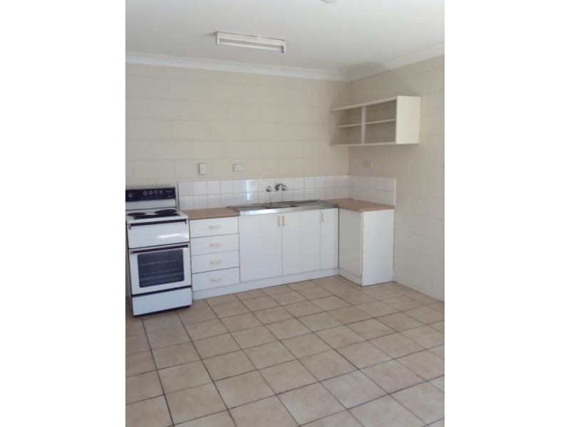 4/26 Creedy Street, Westcourt QLD 4870