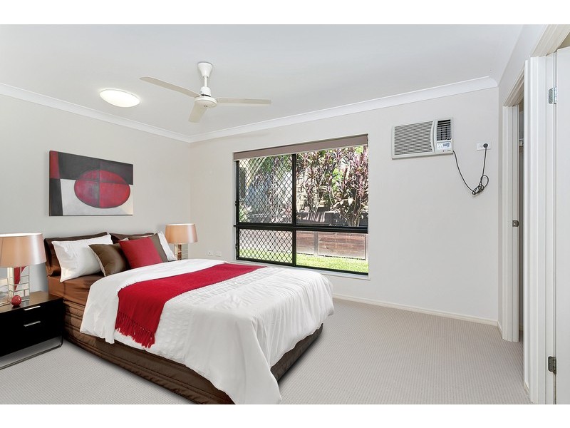 7 Starr Close, Bentley Park QLD 4869