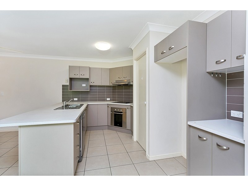 7 Starr Close, Bentley Park QLD 4869
