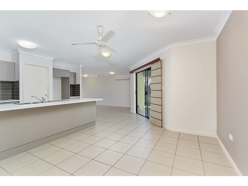 7 Starr Close, Bentley Park QLD 4869