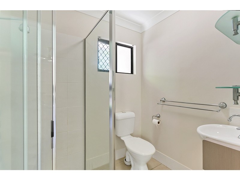 7 Starr Close, Bentley Park QLD 4869